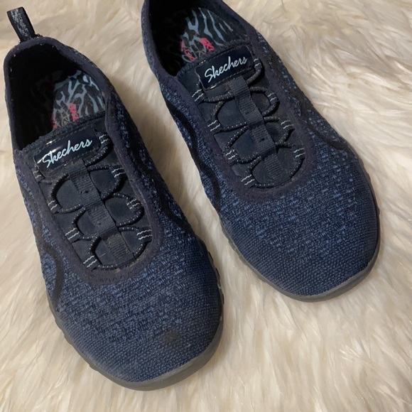 SKECHERS Relaxed Fit Air-cooled Memory Foam Sneakers - Picture 2 of 6